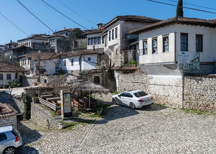 Dhimitri Apartment *