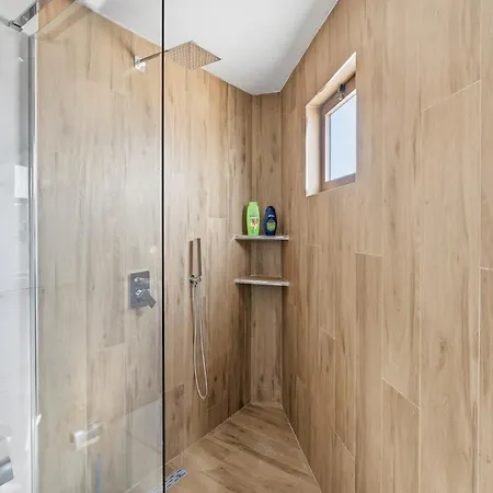 Dhimitri Apartment Berat