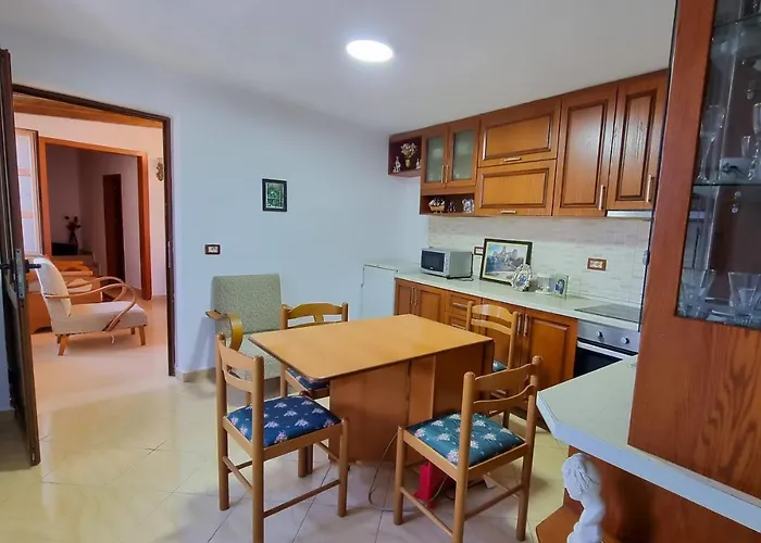 Dhimitri Apartment *